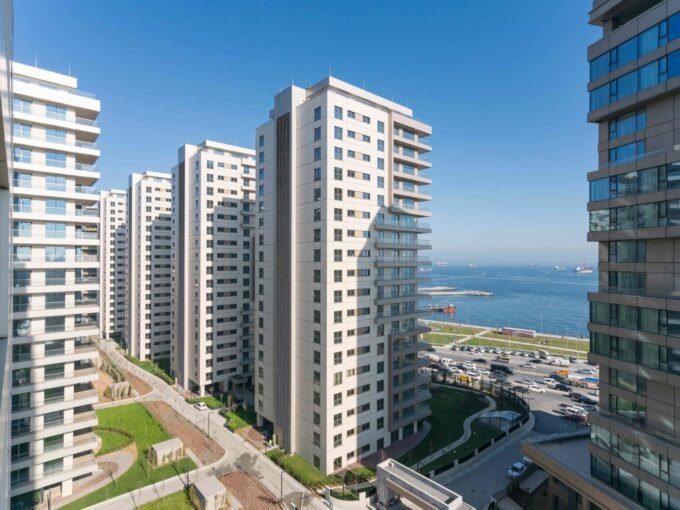 in the lively Bakirkoy district, within a luxurious residential complex, sparkling with its contemporary architecture, and with direct views of the Marmara Sea.